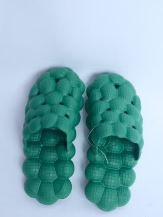 Women’s Shower Slides & Slippers