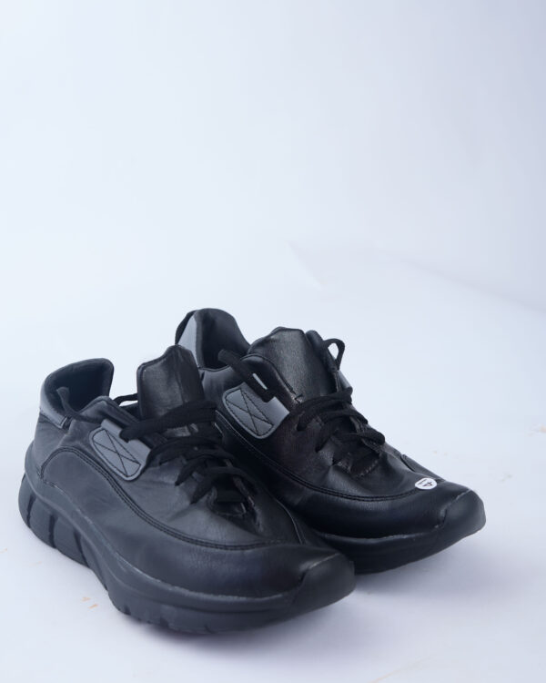 SATIN-FINISH STRAPPY TRAINERS